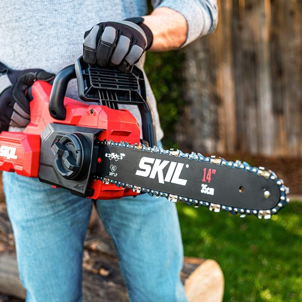 SKIL PWR CORE 40 Brushless 40V 14” Lightweight Chainsaw Kit with Tool-free Chain Tension & Auto Lubrication, Includes 2.5Ah Battery and Auto PWR Jump Charger - CS4555-100