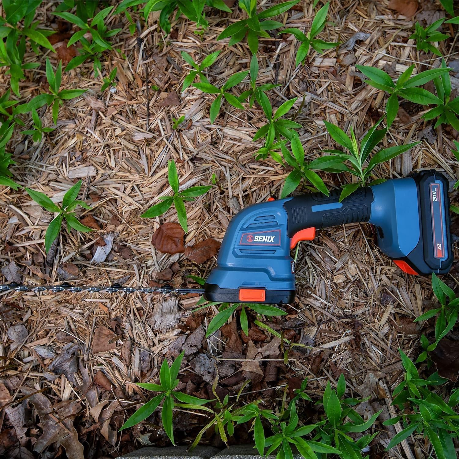 Senix X2 20 Volt Max 2-in-1 Cordless Hedge Trimmer and Grass Shear with Interchangeable 4-Inch and 8-Inch Blades, Includes 2.0 Ah Battery and Charger (GSX2-M)11