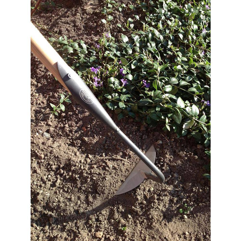 DeWit 31-20 52 in. Ash Hardwood Handle Garden Hoe-Half Moon Pull Hoe1