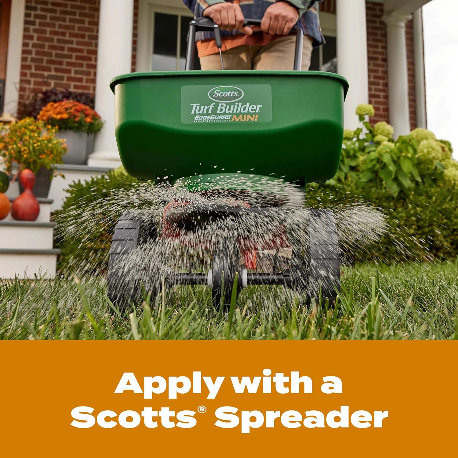 Scotts Turf Builder WinterGuard Fall Weed & Feed5, Weed Killer Plus Fall Fertilizer, 4,000 sq. ft., 11.28 lbs.0p