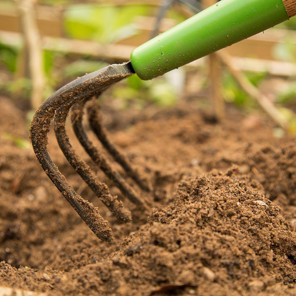 Ames 2853600 4-Tine Forged Cultivator3