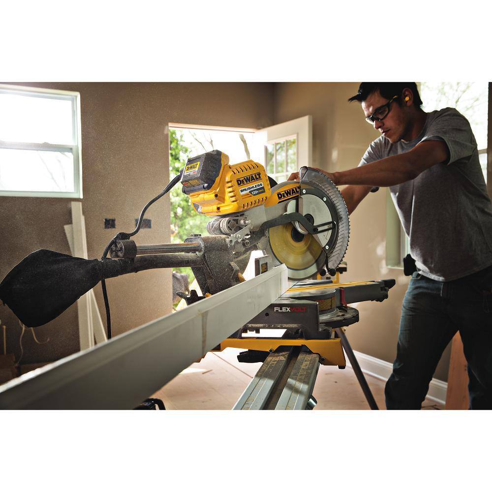 DEWALT DWAFV31260 FLEXVOLT 12 in. 60-Teeth Carbide-Tipped Miter Saw Blade4