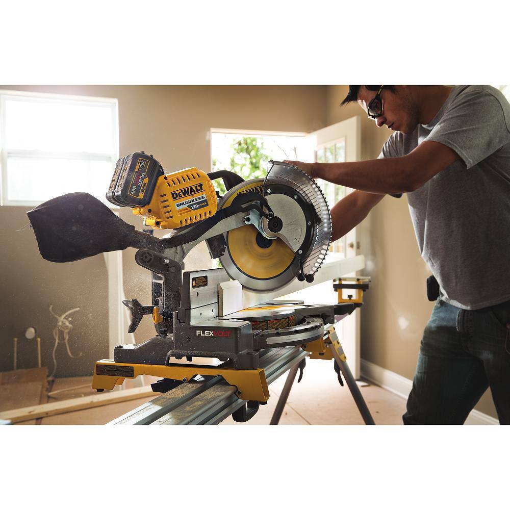 DEWALT DWAFV31260 FLEXVOLT 12 in. 60-Teeth Carbide-Tipped Miter Saw Blade7