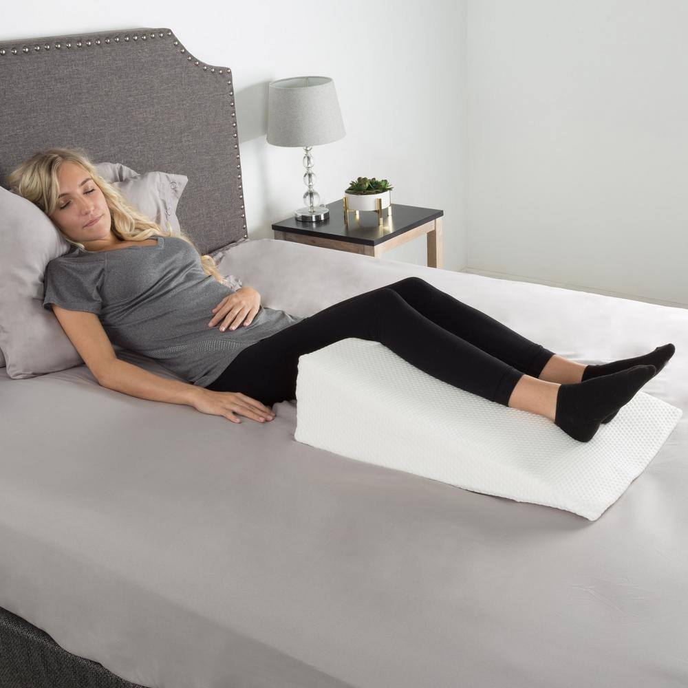 Lavish Home HW8911011 Hypoallergenic Memory Foam Standard Pillow1
