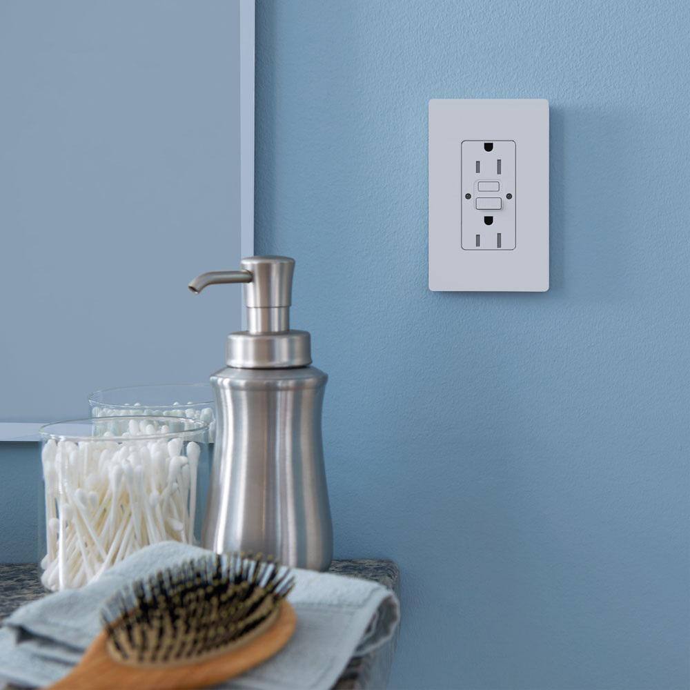 Lutron Claro 15-Amp Tamper Resistant Duplex Receptacle Outlet, Snow (SCR-15-GFST-SW)3