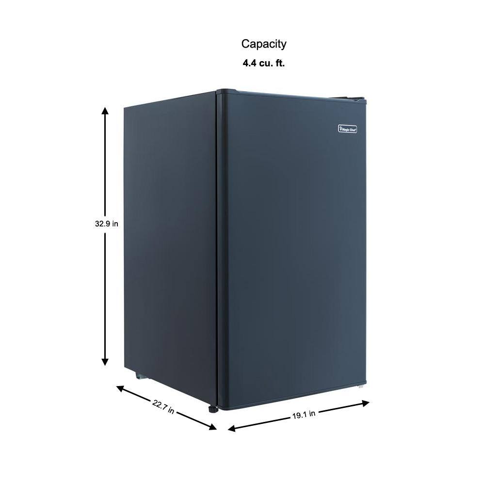 Magic Chef HMR440BE 4.4 cu. ft. Mini Fridge in Black2