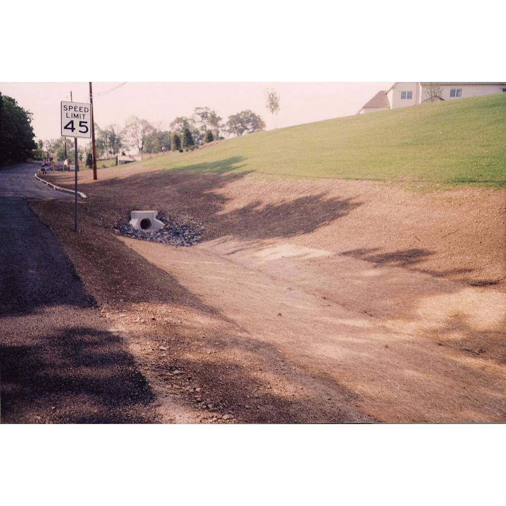 Mutual Industries 17681-1-1125 8 ft. x 112.5 ft. Polypropylene Single Net Straw Erosion Control Blanket1