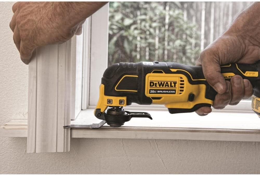 DEWALT DCS354D1 ATOMIC 20V MAX Brushless Cordless Oscillating Multi-Tool Kit8