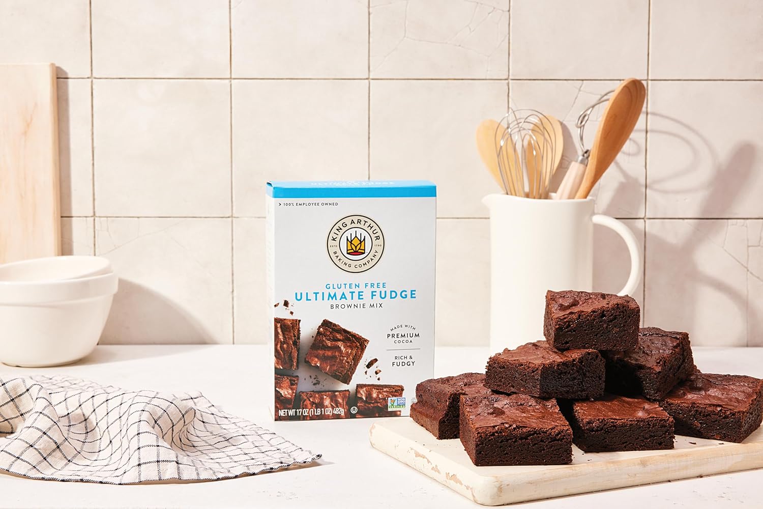 King Arthur, Gluten Free Fudge Brownie Mix, Gluten-Free, Non-GMO Project Verified, Certified Kosher, 17 Ounces (Pack of 6)16