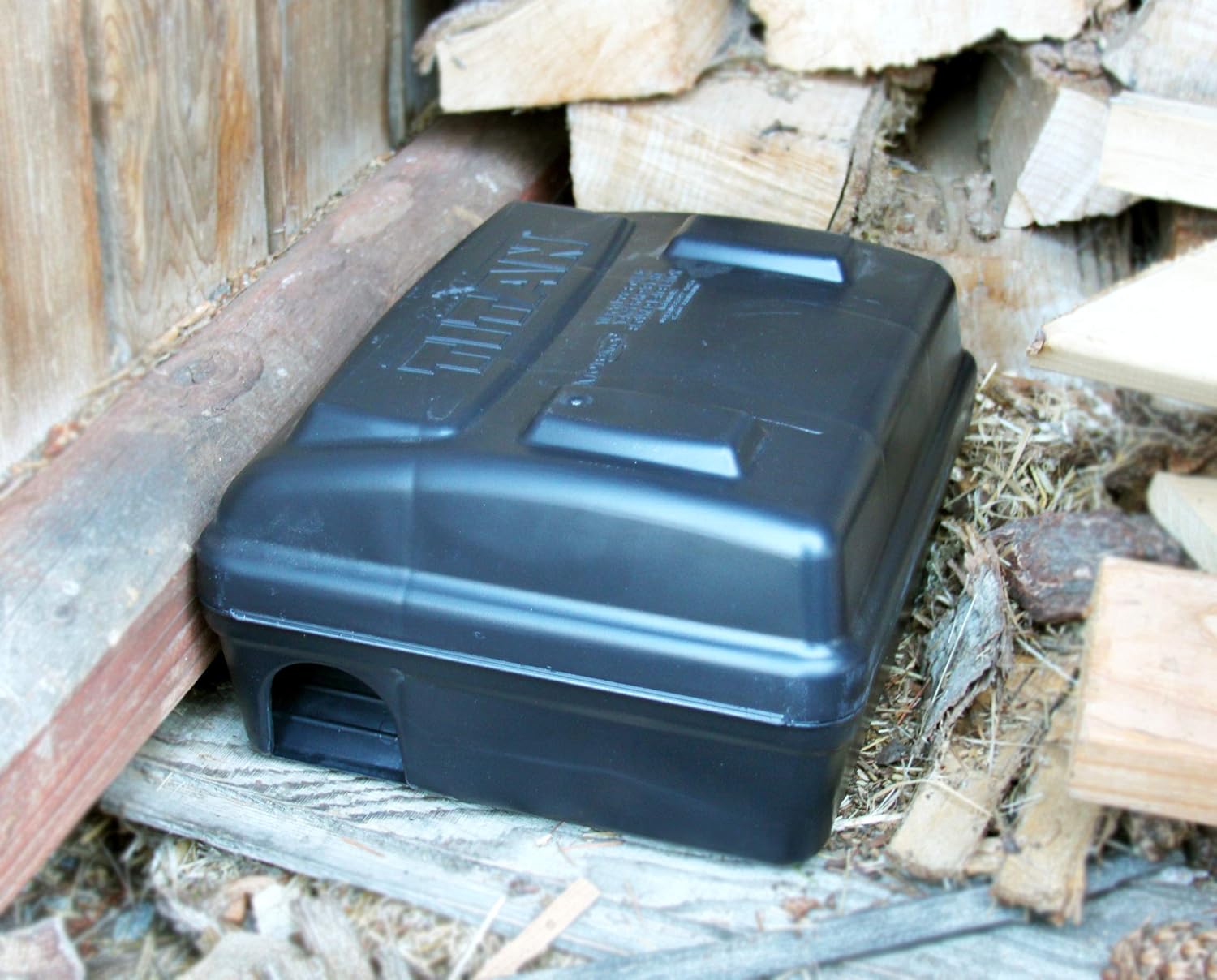 Tomcat Titan Rodent Bait Station Commercial Grade Pest Control Run Traps and Bait in Tandem No Additional Securing Required8