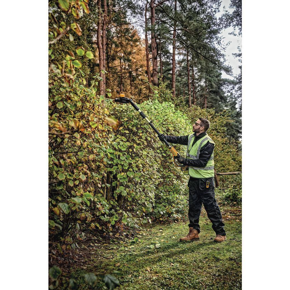 DEWALT DCPH820M1 20V MAX 22 in. Cordless Battery Powered Pole Hedge Trimmer Kit with (1) 4 Ah Battery & Charger5