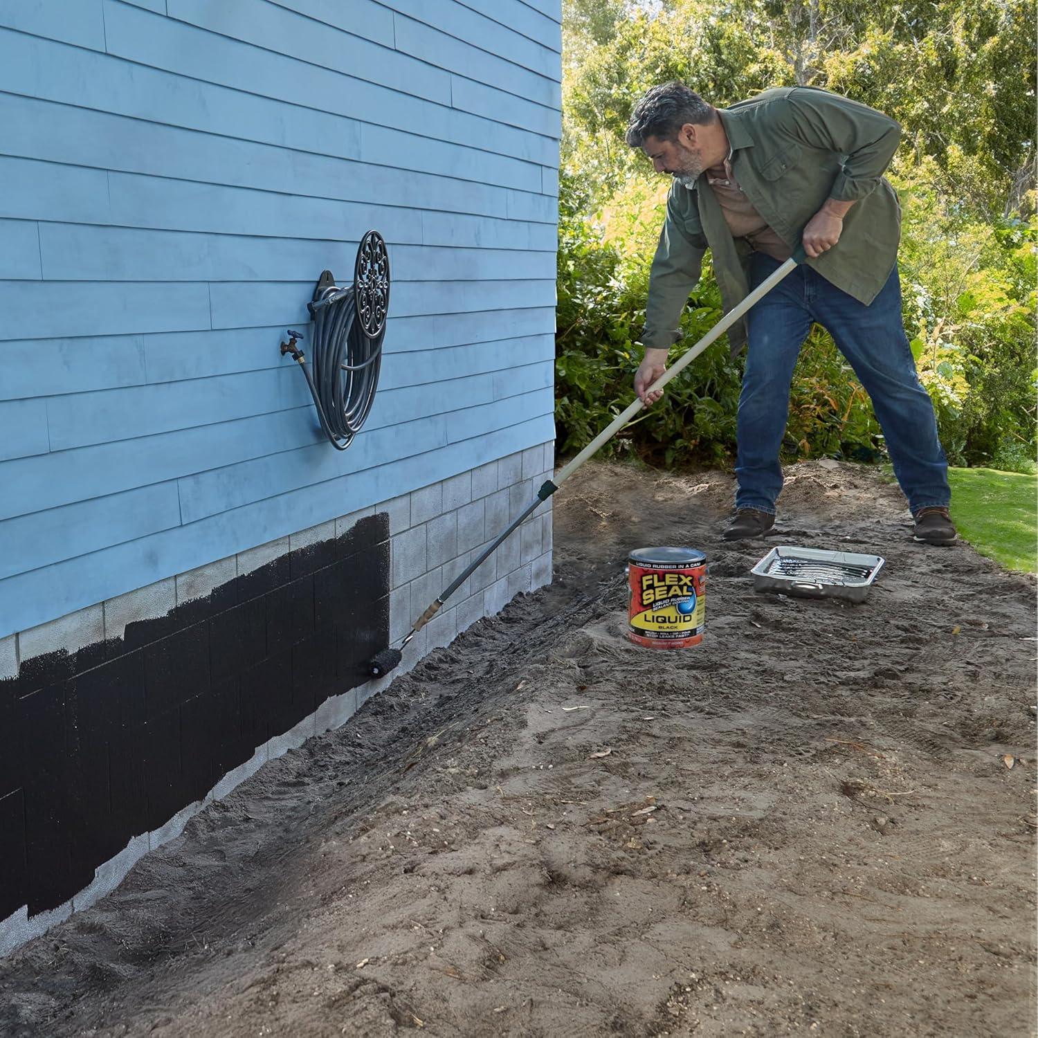 Flex Seal Liquid, Rubber Coating Sealant, Waterproof, Flexible, Breathable, and UV Resistant, Roof Repair, Basements, RV, Campers, Trailers, Marine, EPDM, Masonry, Black, 1 Gallon2