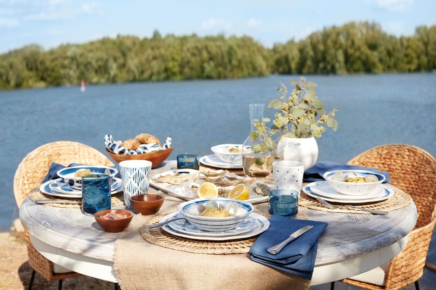 Lenox 895324 Blue Bay Melamine 20-Piece Dinnerware Set, Lightweight Melamine Material3